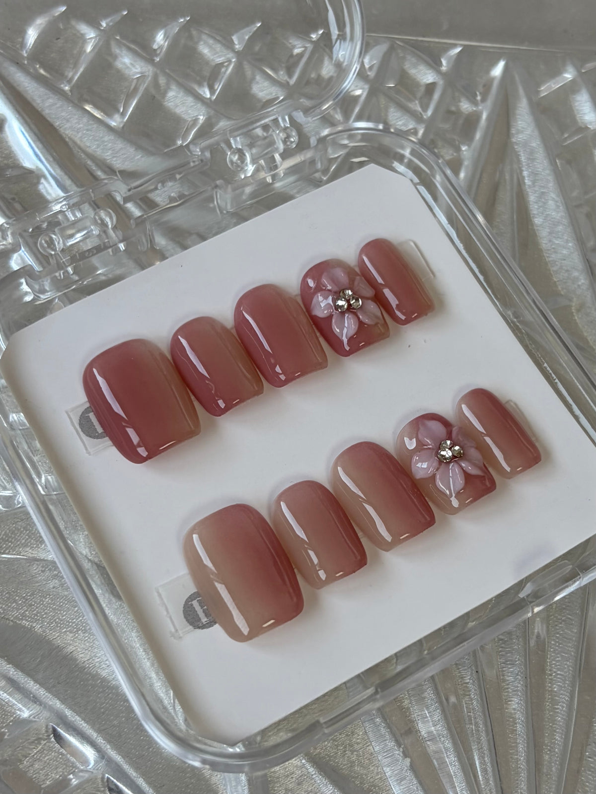 Dusty Rose – Handmade Floral Press-On Nails